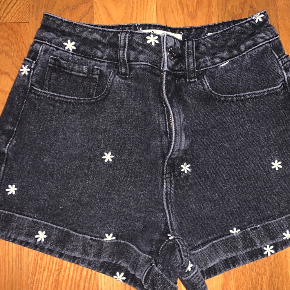 Pacsun floral jean shorts